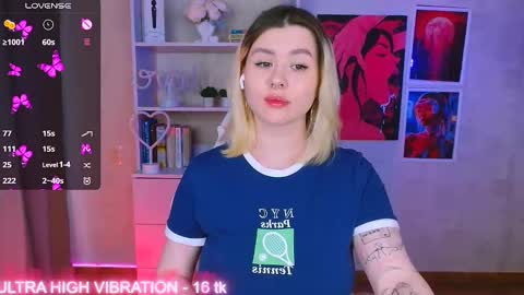 Snapshot of cutie_mili chatting on 21, 2, 2025 mili online show from 21, 2, 2025