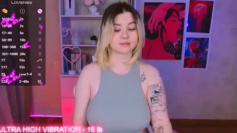 Snapshot of cutie_mili chatting on 23, 2, 2025 mili online show from 23, 2, 2025