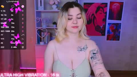 Snapshot of cutie_mili chatting on 25, 2, 2025 mili online show from 25, 2, 2025