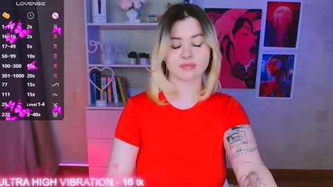 Snapshot of cutie_mili chatting on 1, 3, 2025 mili online show from 1, 3, 2025