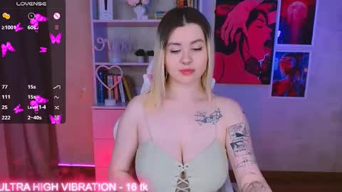 Snapshot of cutie_mili chatting on 6, 3, 2025 mili online show from 6, 3, 2025