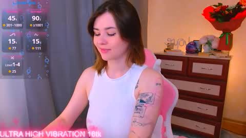Snapshot of cutie_mili chatting on 29, 9, 2025 mili online show from 29, 9, 2025