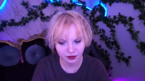 cutiiebunny online show from 25, 10, 2025