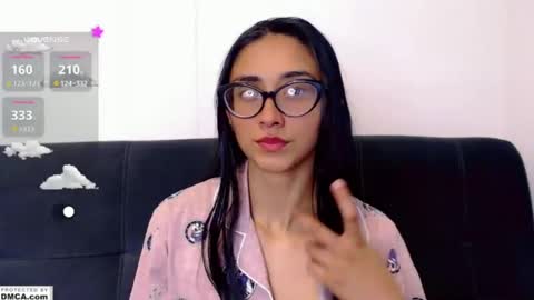 miss ari  online show from 29, 6, 2026
