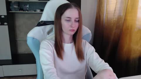 Snapshot of cutti_crystal chatting on 3, 3, 2026 Cutti Crystal online show from 3, 3, 2026