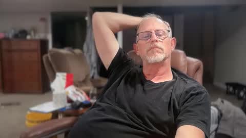 Snapshot of cuuminpussy chatting on 6, 1, 2026 cuuminpussy online show from 6, 1, 2026