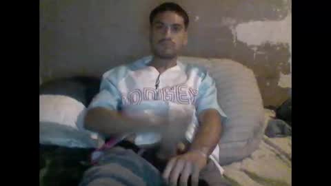 Snapshot of cuver1990 chatting on 1, 12, 2025 cuver1990 online show from 1, 12, 2025