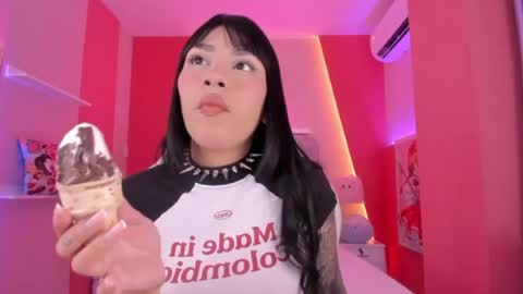 cyberdoll1 online show from 4, 7, 2026
