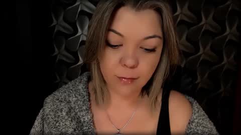 Snapshot of cyberdomme chatting on 4, 2, 2025 Full time mean bitch. online show from 4, 2, 2025