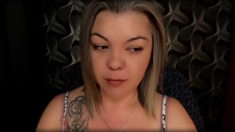 Snapshot of cyberdomme chatting on 3, 3, 2025 Full time mean bitch. online show from 3, 3, 2025