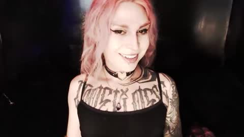 Nikki online show from 12, 10, 2025