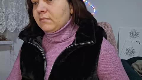 Snapshot of cyndee_winter chatting on 2, 2, 2026 Cyndee Winter online show from 2, 2, 2026