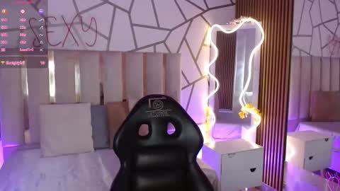 cyrus_tay online show from 9, 3, 2026