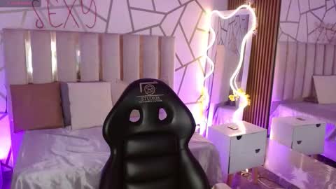 cyrus_tay online show from 19, 3, 2026