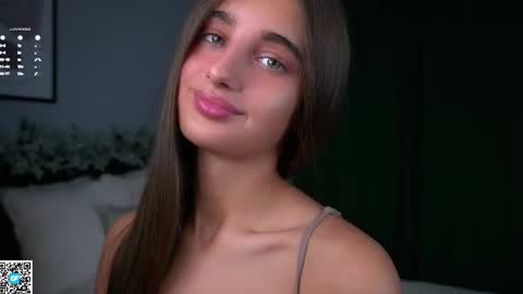 Isabella online show from 5, 12, 2025