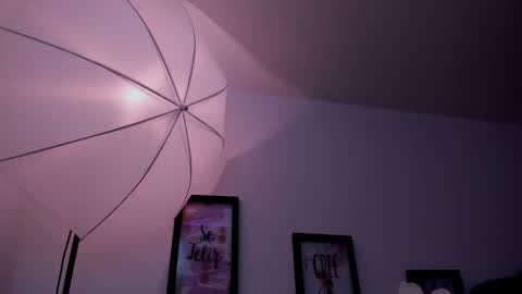 Snapshot of d___darling chatting on 1, 1, 2025 darling online show from 1, 1, 2025