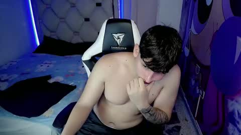 Snapshot of d_moneyy_ chatting on 27, 11, 2025 teddy online show from 27, 11, 2025