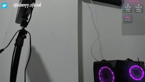 daani_hott online show from 7, 11, 2025