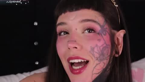 Snapshot of daarlene chatting on 8, 2, 2025 Darlene online show from 8, 2, 2025