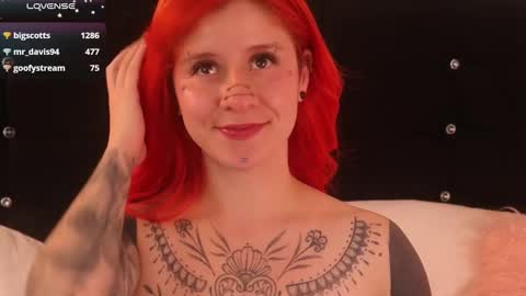 Snapshot of daarlene chatting on 2, 3, 2025 Darlene online show from 2, 3, 2025