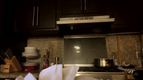 Snapshot of dabeibe chatting on 1, 2, 2026 Jewbb online show from 1, 2, 2026