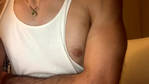 Snapshot of dabeibe chatting on 7, 2, 2026 Jewbb online show from 7, 2, 2026