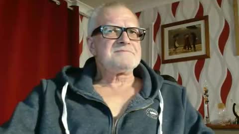 Brian ... online show from 17, 11, 2025