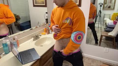 Snapshot of daddydaydrinkz chatting on 15, 2, 2025 DaddydayDrinkz online show from 15, 2, 2025