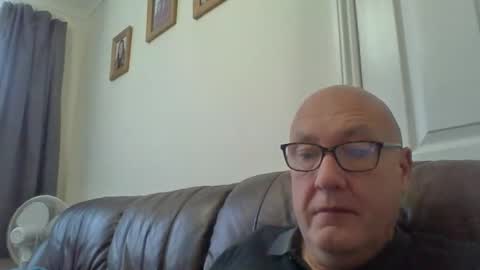 daddyhere4uall6 online show from 19, 10, 2025