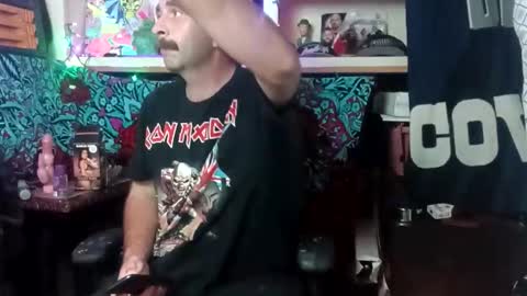 Snapshot of daddymill98 chatting on 21, 10, 2025 daddymill98 online show from 21, 10, 2025