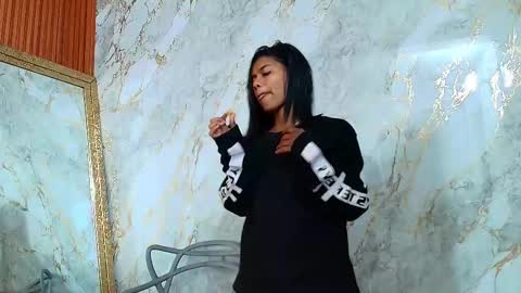 Anny  online show from 4, 3, 2025