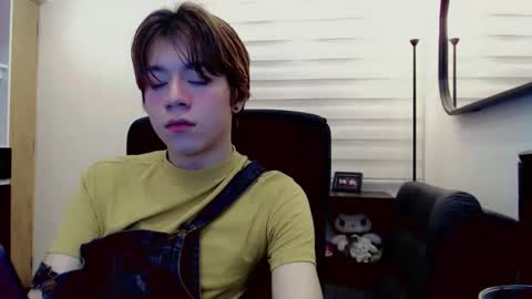 Snapshot of dae_lune chatting on 21, 3, 2026 dae_lune online show from 21, 3, 2026