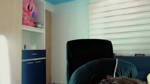 Snapshot of dae_lune chatting on 28, 3, 2026 dae_lune online show from 28, 3, 2026