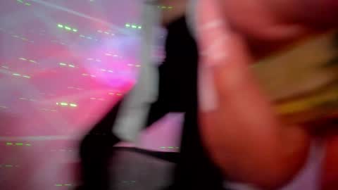 dafna lorens  online show from 4, 3, 2026