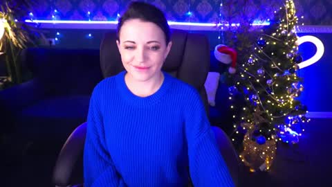 Dafni Mon online show from 5, 1, 2025