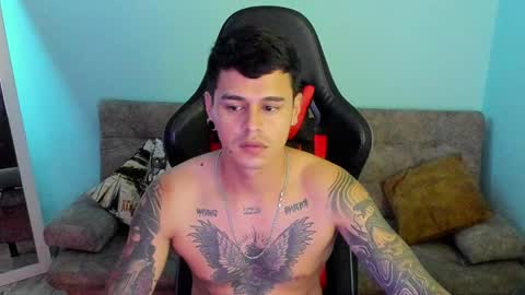 Snapshot of dage_19 chatting on 3, 12, 2024 my name is Jhon and I live in colombia online show from 3, 12, 2024