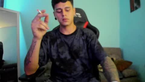 Snapshot of dage_19 chatting on 18, 12, 2024 my name is Jhon and I live in colombia online show from 18, 12, 2024