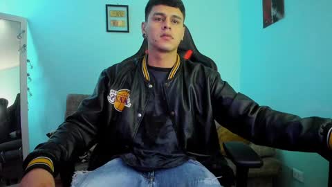Snapshot of dage_19 chatting on 31, 12, 2024 my name is Jhon and I live in colombia online show from 31, 12, 2024