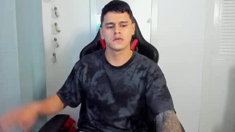 Snapshot of dage_19 chatting on 18, 9, 2025 my name is Jhon and I live in colombia online show from 18, 9, 2025