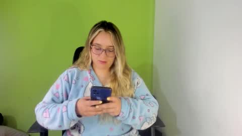 Snapshot of dahia888 chatting on 12, 10, 2025 Dahia online show from 12, 10, 2025