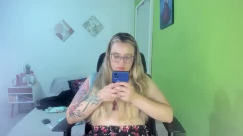 Snapshot of dahia888 chatting on 30, 10, 2025 Dahia online show from 30, 10, 2025