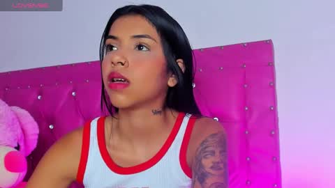 Snapshot of dahiangomezz chatting on 7, 1, 2025 online show from 7, 1, 2025