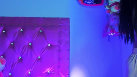 Snapshot of dahiangomezz chatting on 13, 2, 2025 online show from 13, 2, 2025