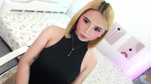 Snapshot of dahliea69 chatting on 1, 8, 2026 EILLEH online show from 1, 8, 2026