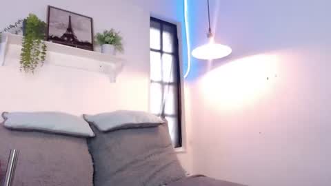 Snapshot of dahyan_ chatting on 17, 7, 2026 DAHYAN online show from 17, 7, 2026