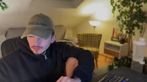 Daimon  online show from 14, 12, 2025