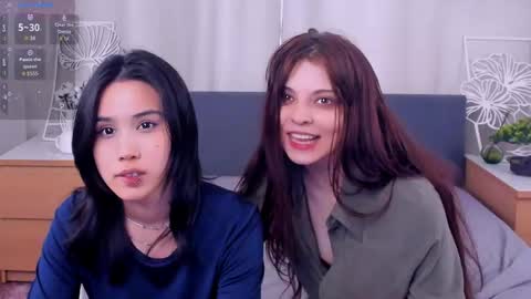 Snapshot of dainalargena chatting on 23, 4, 2026 Aoi and Lily best friends online show from 23, 4, 2026