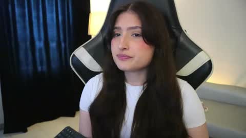 Lauren            online show from 13, 4, 2026