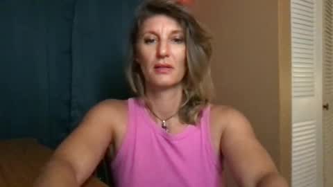 Daisy137 online show from 7, 1, 2025