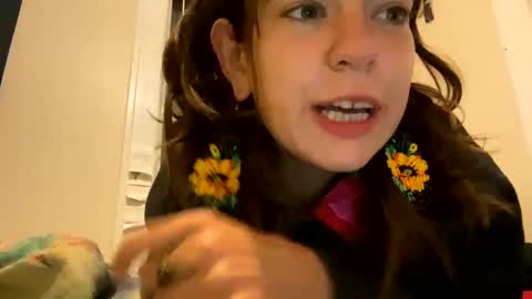 DaisyB3 online show from 9, 9, 2025